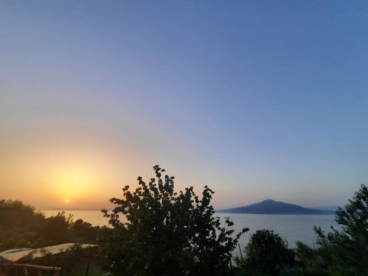 La Badia Montechiaro - Breathtaking View Of Sorrento Coast Villa วีโกเอเกวนเซ ภายนอก รูปภาพ